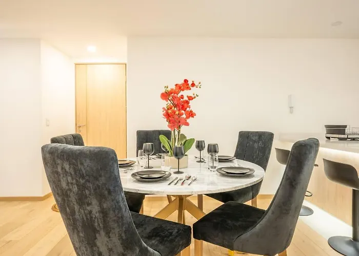 Stunning 3br In Condesa With Terrace, Pool & Gym *